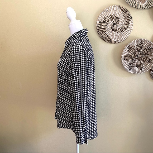 Big Dart Black and White Houndstooth Button Up Collared Shirt - Picture 2 of 9